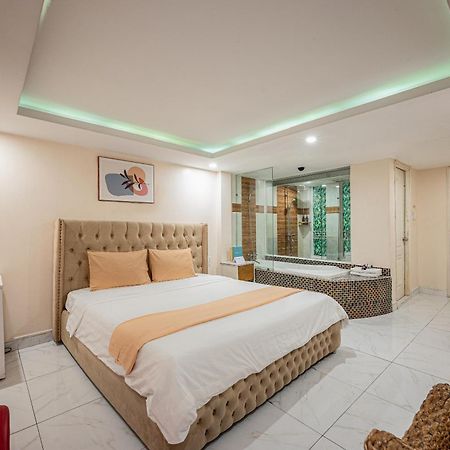 Joy In By Cozrum Ho Chi Minh City Exterior photo