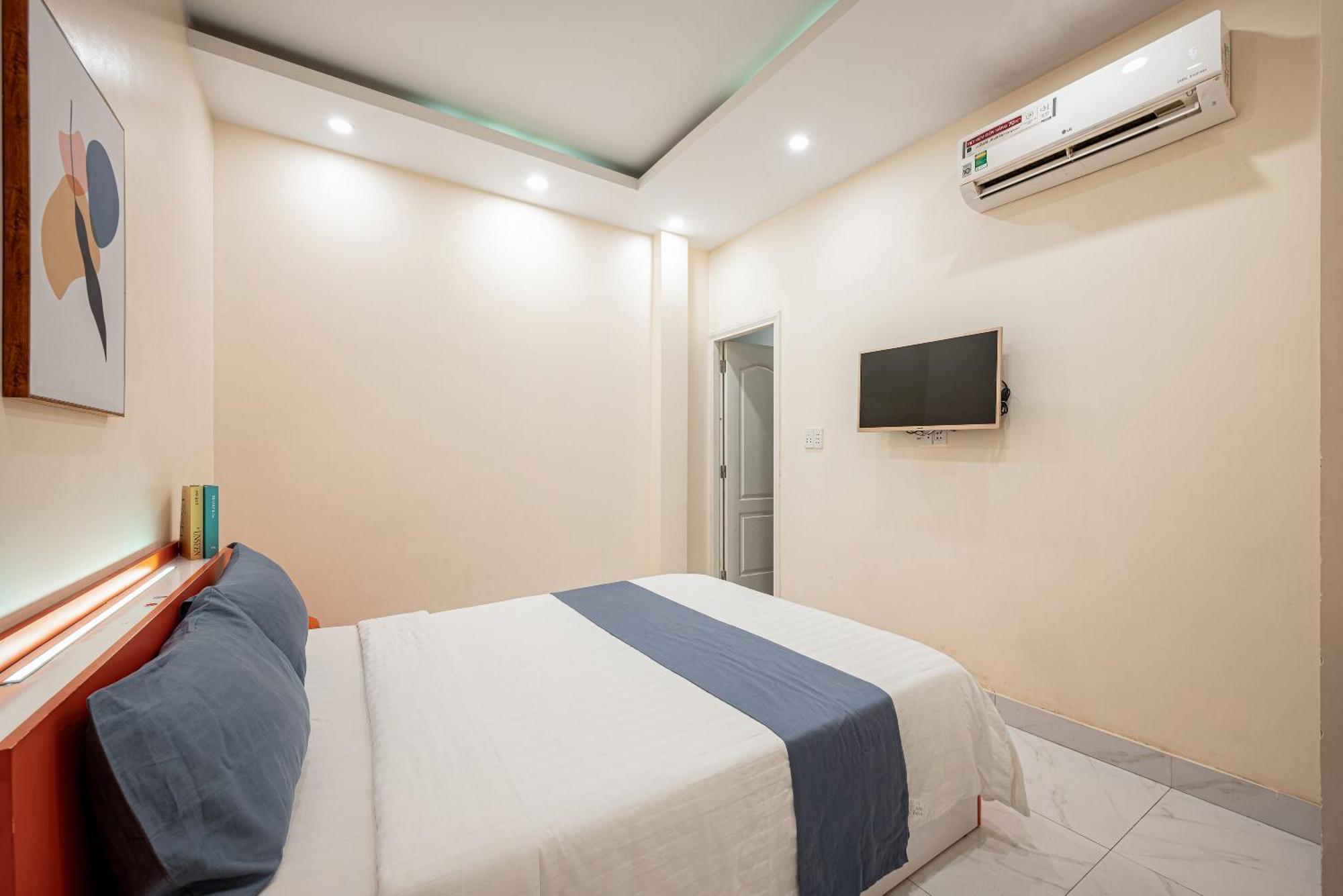 Joy In By Cozrum Ho Chi Minh City Exterior photo