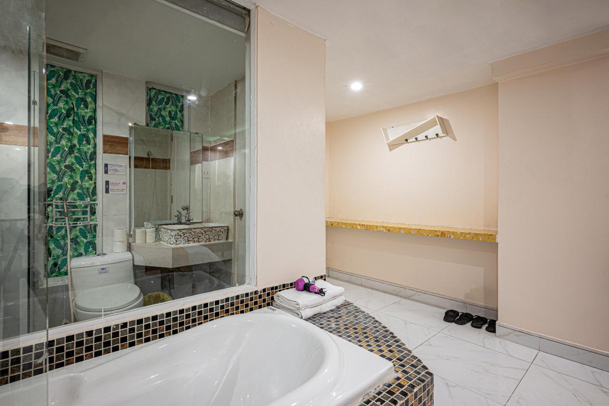 Joy In By Cozrum Ho Chi Minh City Exterior photo